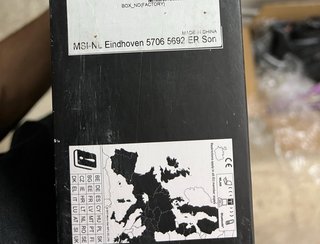 Caja original MSI Titan