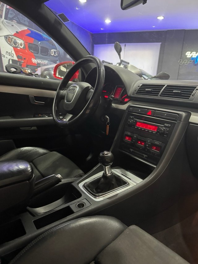 AUDI A4 b7 🟡 AVANT SLINE 2.0 TDI 140cv NACIONAL