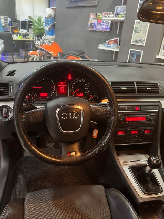 AUDI A4 b7 🟡 AVANT SLINE 2.0 TDI 140cv NACIONAL