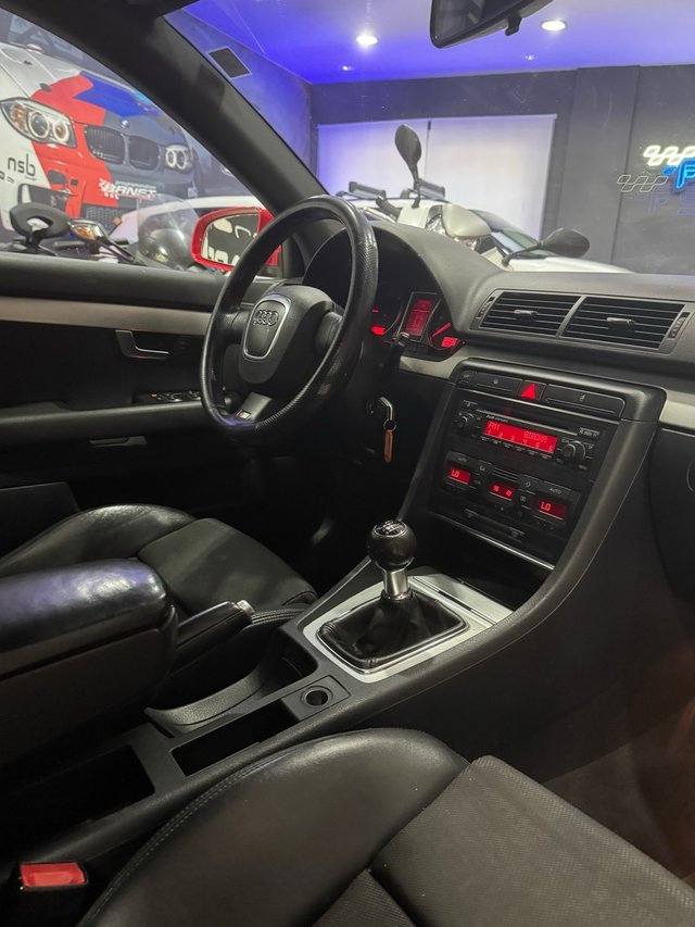 AUDI A4 b7 🟡 AVANT SLINE 2.0 TDI 140cv NACIONAL