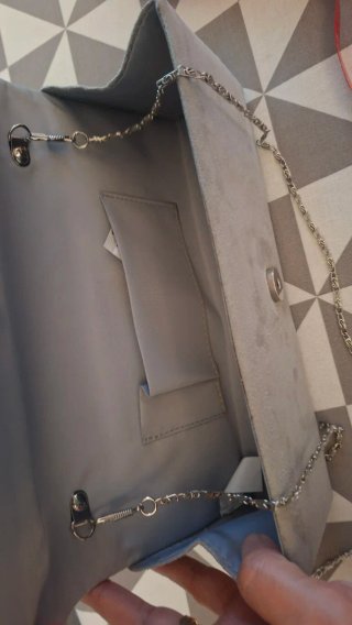 Bolso de fiesta gris con pedrería