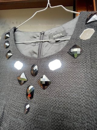 Vestido negro ANTEA con pedrería