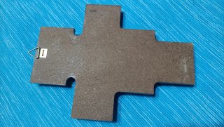 Crocifisso in legno con immagine sacra
