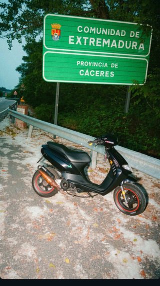 Derbi Atlantis 50cc Scooter Negra