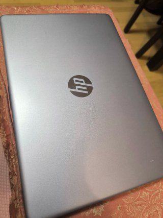 Portátil HP 250 G8 Plata