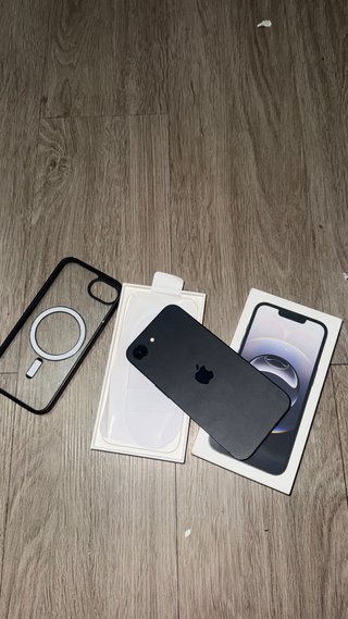 iPhone 16e 128GB Negro Como Nuevo 100 bateria