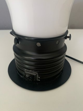 Lampada da tavolo a lampadina vintage