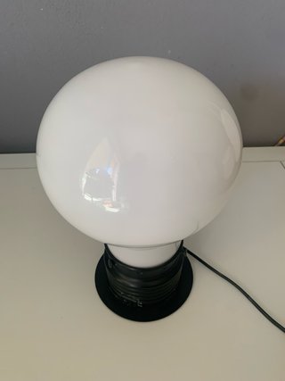 Lampada da tavolo a lampadina vintage