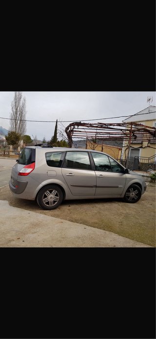 Renault Grand Scenic 2005