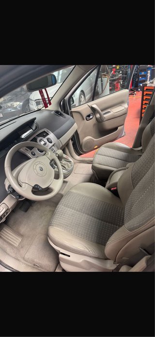 Renault Grand Scenic 2005