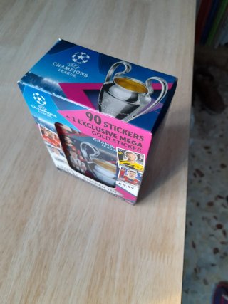 Caja de cromos Champions League 20/21