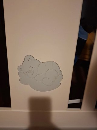 Cuna bebé con ruedas y diseño luna