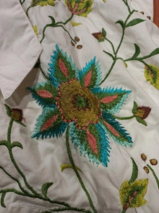 Camisa bordada floral XS