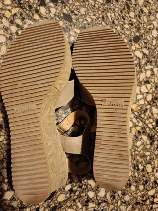 Sandalias Clarks Beige