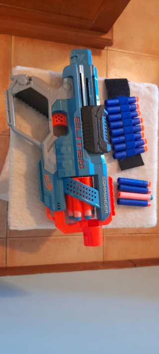 Lote:Diana electrónica+pistola Nerf Élite 2.0