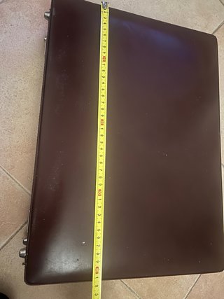 Maletín ejecutivo marrón con combinación