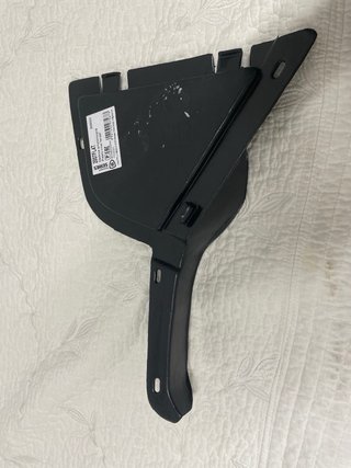 Pasa Ruedas Delanteros Izquierdo y Derecho