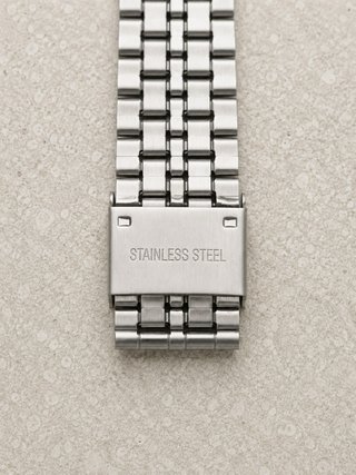 Casio MTP B145 WR50 Acero Elegante