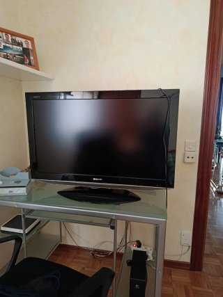 Televisor Sharp Aquos Negro