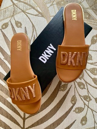 Sandalias DKNY Piel Marrón