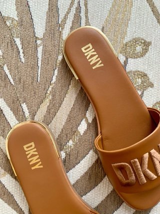 Sandalias DKNY Piel Marrón