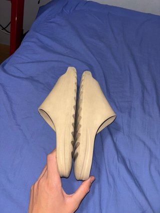 Yeezy Slide Beige 2024