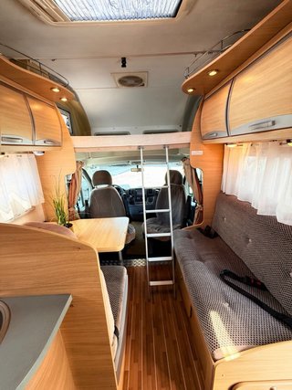 Autocaravana 6 plazas con garaje xxl y bola remolq