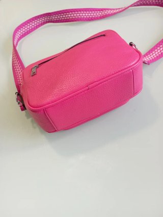 Bolso bandolera fucsia