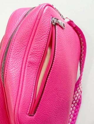 Bolso bandolera fucsia