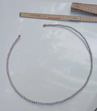 Anello stile Lakhovsky, fatto a mano