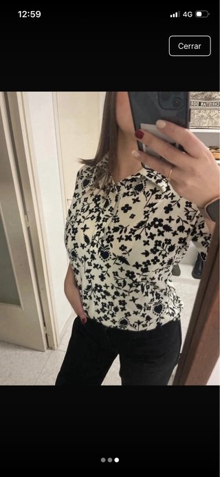 Camisa estampada flores blanco y negro