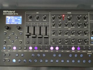 Sintetizzatore Roland SH-4d