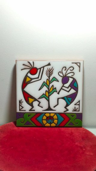 AZULEJO DECORATIVO DE           " KOKOPELLI "