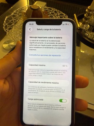 iPhone 11 Verde 64GB Non trattabile