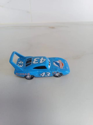 Coche de juguete El Rey 43
