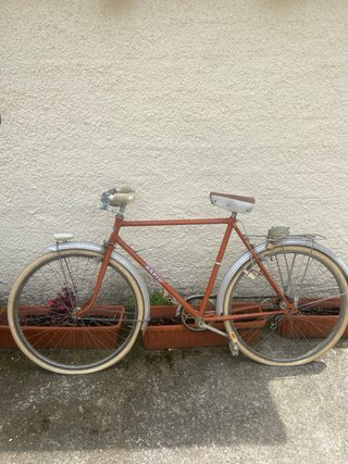 Bicicleta de paseo naranja