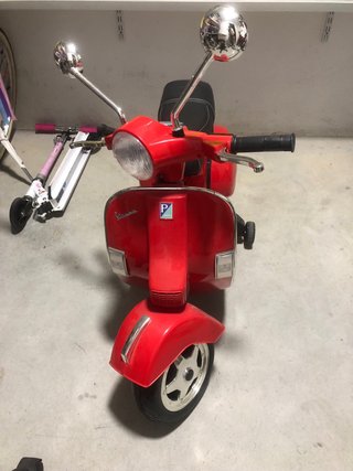 Vespa PX150 Eléctrica Infantil Roja