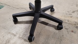 Silla de oficina ergonómica ajustable
