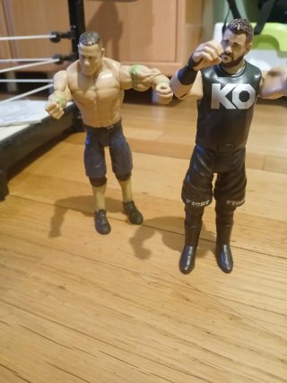 WWE Ring Touch Talkers Playset con 2 Figuras