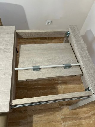 Mesa de comedor y 4 sillas