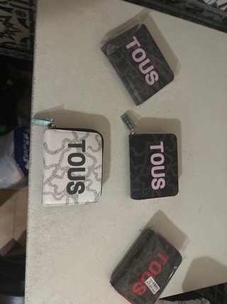 Carteras Tous Mujer, 8€ cada una