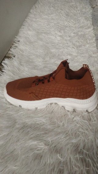 Zapatillas deportivas calcetín marrones