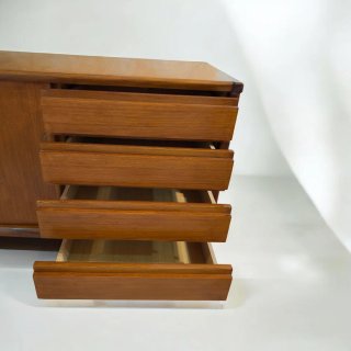 Aparador de teca vintage Mid Century