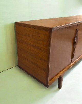 Aparador de teca vintage Mid Century