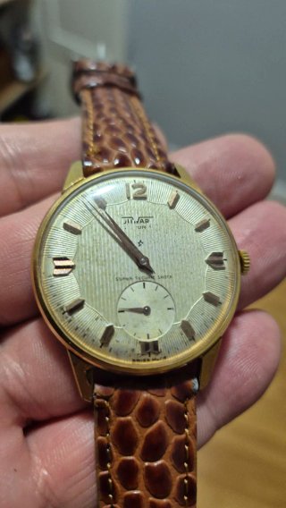 Reloj de cuerda DUWARD