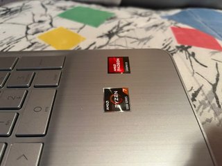 HP Laptop 15s-eq2xxx con funda incluida