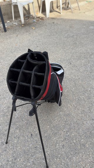 Funda de golf Rival con patas