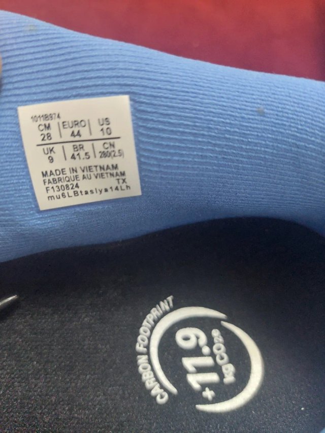 Asics Novablast 5 Talla 44 Nuevas