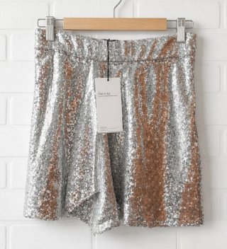 Falda Bershka lentejuelas plateadas talla S
