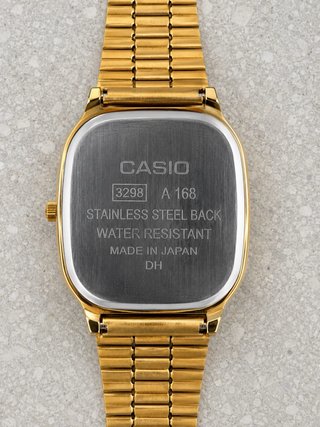 Casio Vintage A168 Dorado Elegante